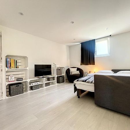 Appartement Moderne Avec Terrasse Et Piscine A Chatel Sur Bex Exterior foto